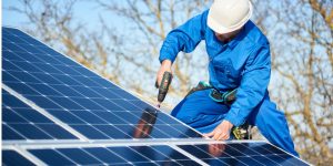 Installation Maintenance Panneaux Solaires Photovoltaïques à Errevet